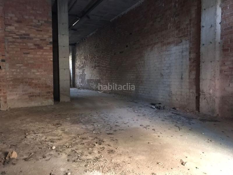 Foto 356a994a-cf9c-4144-b779-46418989e11b. Location local commercial dans Renfe - Bulevar 1ª y 2ª Fase Jaén