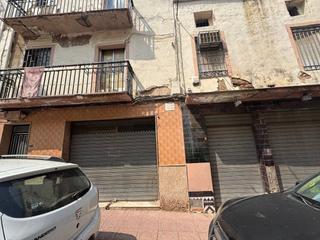 Geschäftsraum in Guillen 23. Local en venta en linares.