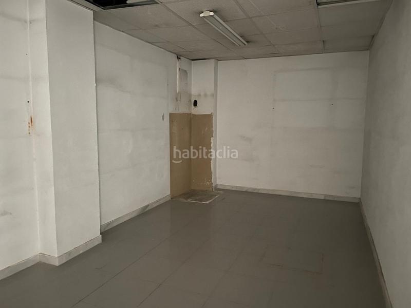 Foto cd7b2c76-cb06-4316-a59f-557a9815bc3f. Local comercial en carmen 4 local en venta . en Alcaudete