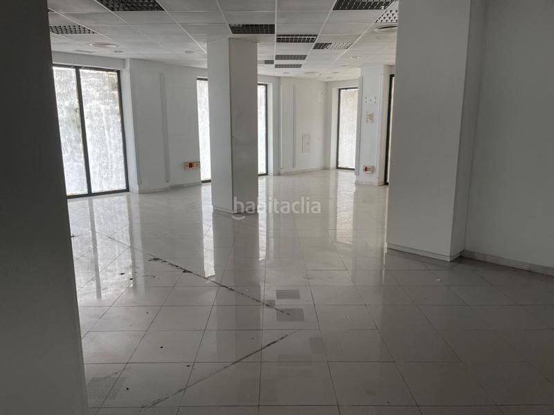 Foto cdd7e91d-4863-483d-abdd-dfedc5e01720. Local comercial en carmen 4 local en venta . en Alcaudete