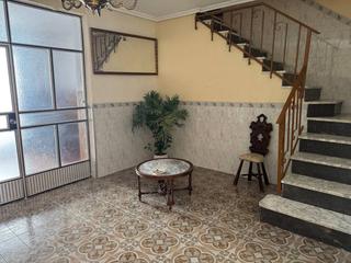 Casa en Torredonjimeno. Casa en venta en torredonjimeno, 5 dormitorios.