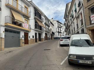 Pis  Cruz de orea 45. Piso en venta en cazorla, 3 dormitorios.
