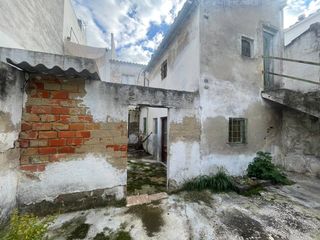 Casa a Torredonjimeno. Casa en venta en torredonjimeno.