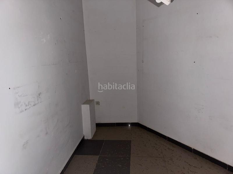 Foto a42443de-2b07-4f12-aa62-5d21362eee88. Local comercial a pintor rosales 2 a La Zarzuela - San José - Belén Linares