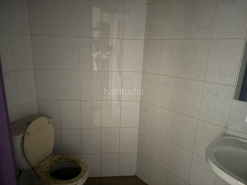 Foto c31f01f3-082c-4e5e-8def-cdb8cf3499a9. Local comercial a pintor rosales 2 a La Zarzuela - San José - Belén Linares