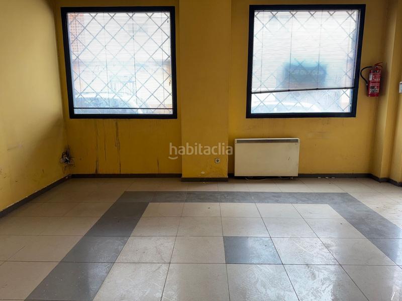 Foto c834a958-777c-4220-b13e-06569e4bf695. Local comercial a pintor rosales 2 a La Zarzuela - San José - Belén Linares