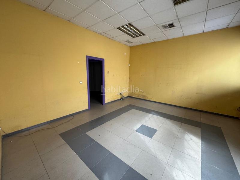 Foto fa816db7-3da9-47b2-ab83-cfe8bde41574. Local comercial a pintor rosales 2 a La Zarzuela - San José - Belén Linares