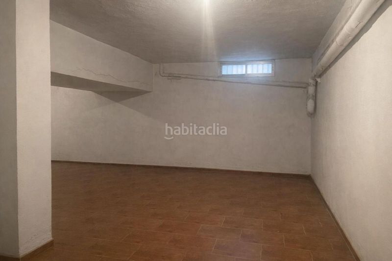 Foto d4f8ab71-9265-4c0a-9b82-712f6d8a4d4b. Aparcament cotxe a Torredonjimeno