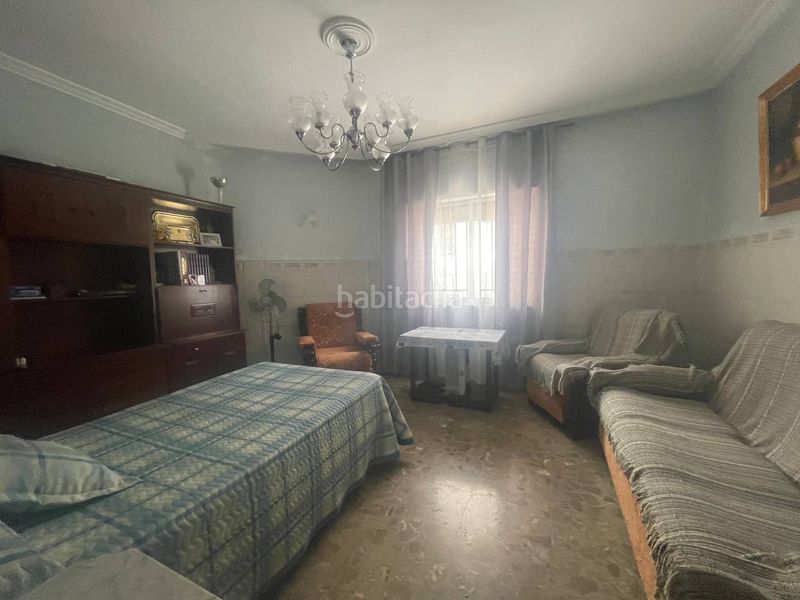 Foto 7b4fd77b-baa1-4201-ade3-bde0bffe8be0. Casa amb aparcament a Torredonjimeno