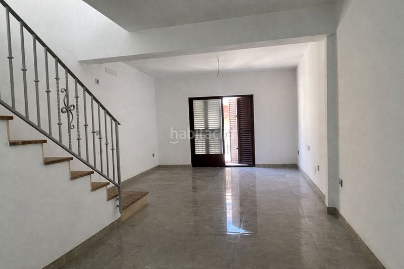 Foto dc57d39a-a62a-465c-876a-23129efc3a26. Dúplex amb aparcament a Torredonjimeno