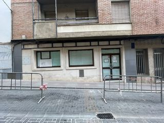 Business premise in Ramon y cajal. Local en venta en huelma.