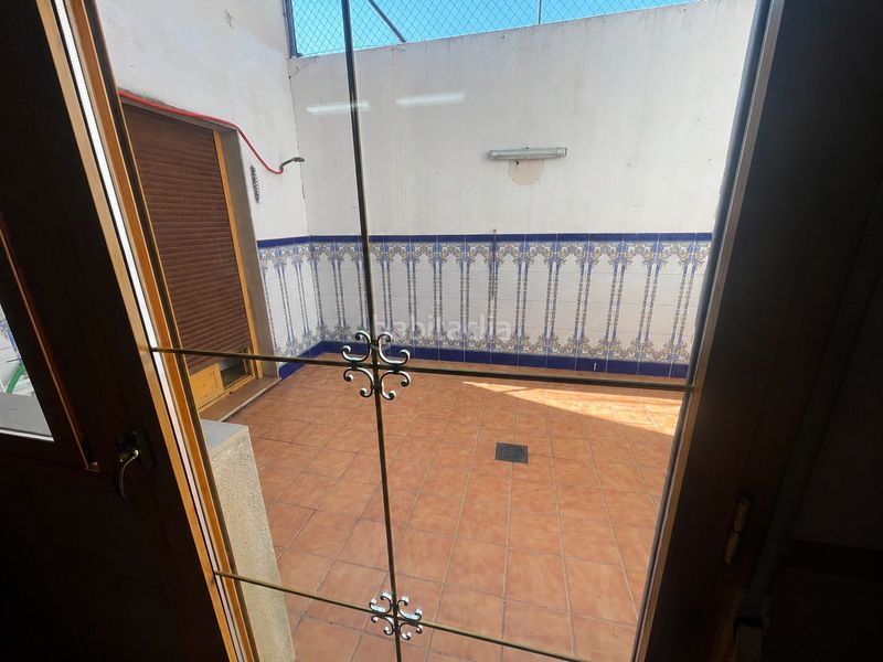 Foto 5b9cfcfe-4bad-4d3c-b1dc-07085a4169cf. Casa amb aparcament a Torredonjimeno