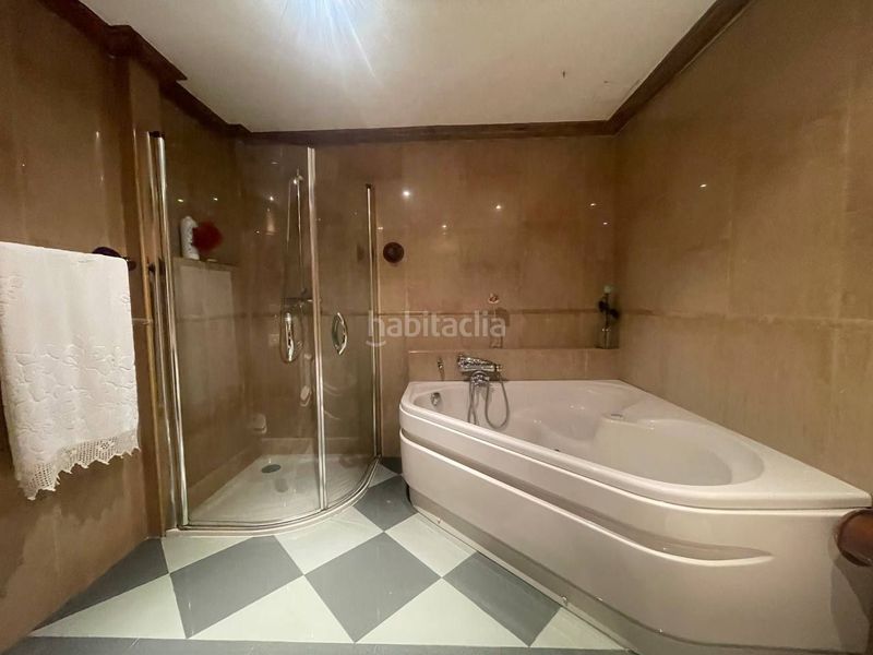 Foto b848ab12-543c-4c17-943f-fec11a282f03. Casa amb aparcament a Torredonjimeno