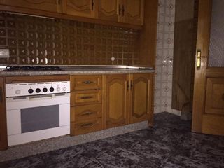 Flat in Torredonjimeno. Piso en venta en torredonjimeno, 4 dormitorios.