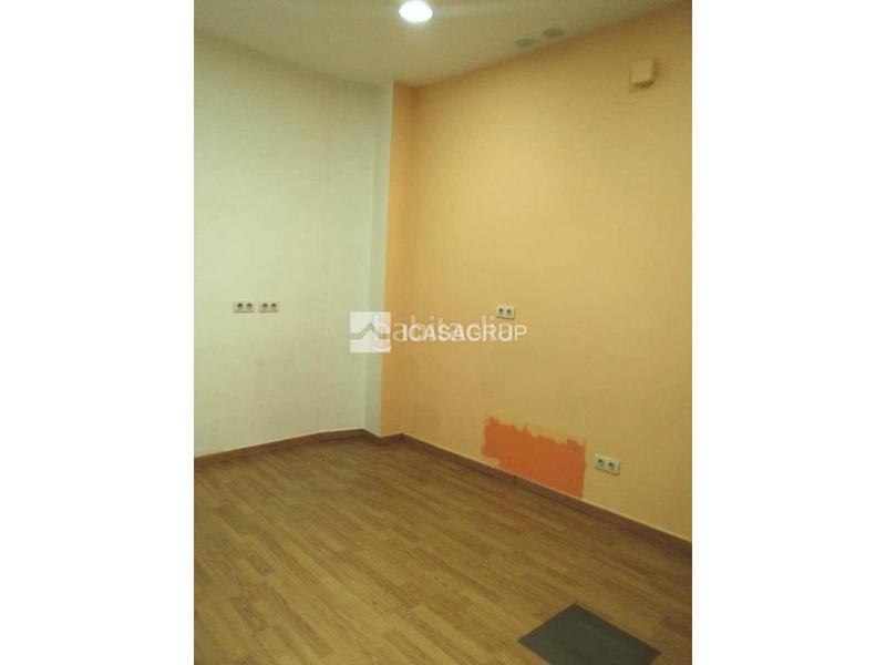 Foto 2c95637b-edd6-4984-b3ea-cdb3d37d53a1. Alquiler local comercial  en alquiler en zona mutua en Rubí