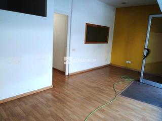 Lloguer Local Comercial a La Serreta. Local comercial en alquiler en zona mutua