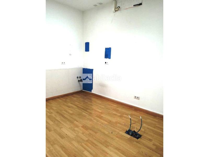 Foto 8550fa1f-6685-42c8-bb5e-3c251aac8afb. Rent business premise in La Serreta Rubí