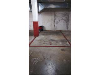 Car parking in Mercat. Parking en venta