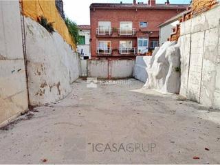 Terrain résidentiel à Cadmo 57. Solar rectangular para construcción de edificio plurifamiliar en