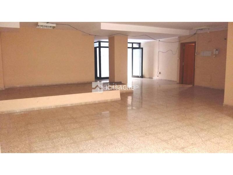 Foto a7f5a5c2-023f-4049-96b8-903cf0e0fb47. Geschäftsraum in Mercat Rubí