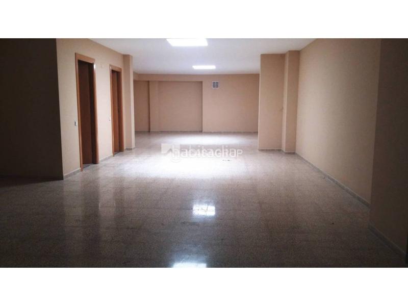 Foto dab06a28-0e5e-4d5c-a062-f93f81f82250. Geschäftsraum in Mercat Rubí