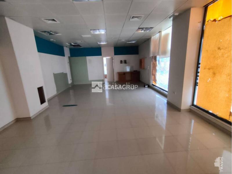 Foto 5977c99d-369a-476f-9ef7-51b8d02ac5e9. Local comercial a nuestra señora de lourdes 65 a Rubí