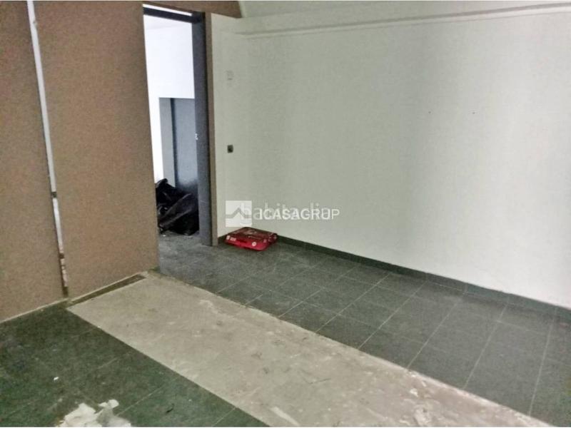Foto b971fcd9-8078-424f-8518-697114bce4d3. Local comercial  en Castellbisbal