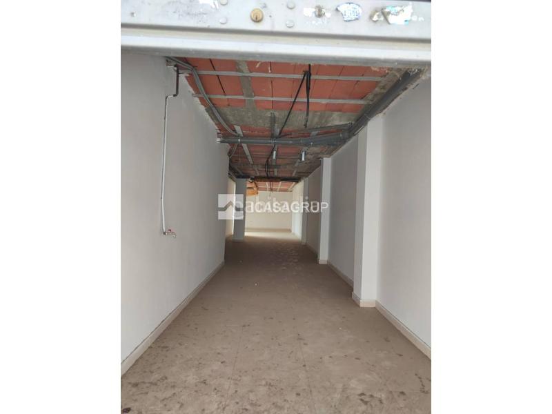 Foto 9c848e87-1d0a-443a-a281-d8ffb469d954. Local comercial  en venta en el centro en Rubí