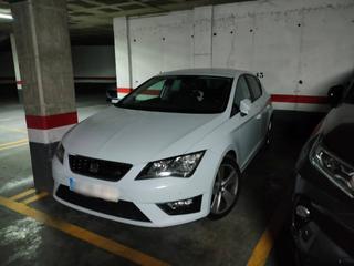 Aparcament cotxe a Montserrat 15. Plaza de parking en venta en el centro de rubí