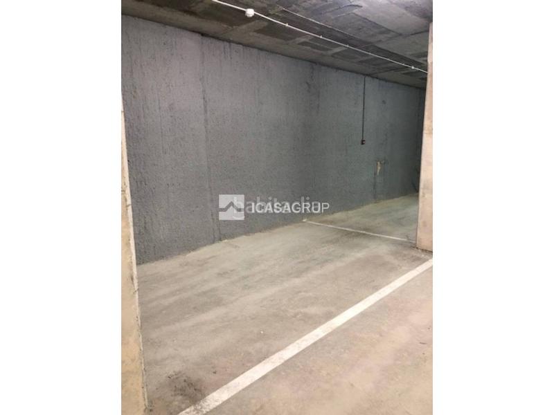 Foto 703453e9-df20-4820-8115-4e9c5997ed75. Location parking voiture dans Creu de Barberà Sabadell