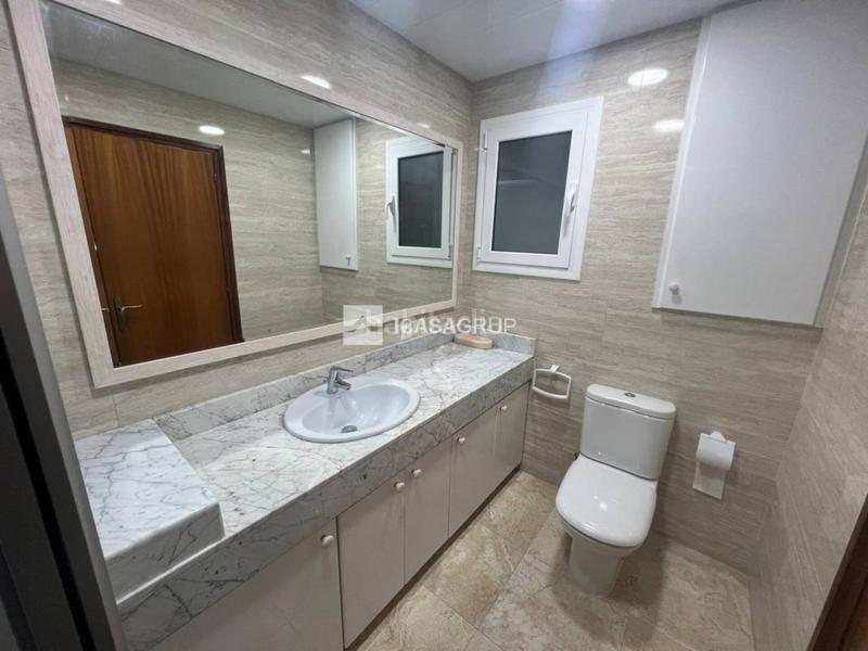 Foto 72bf8f0a-a5cf-45c4-a2c8-8f50279e66c4. Casa adosada casa en venta en ca noriol, en La Serreta Rubí