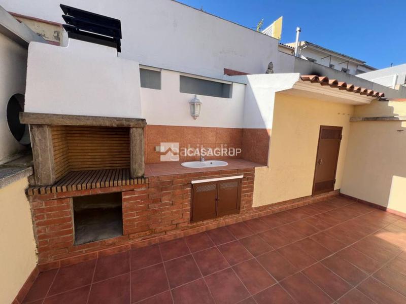 Foto 952d69f2-9102-4ab1-8e0d-cbe2eb2c08fe. Casa adosada casa en venta en ca noriol, en La Serreta Rubí