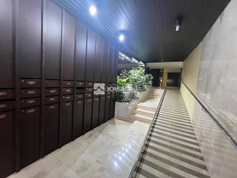 Foto 4b056950-61eb-4793-aaaf-df4dbf693417. Flat with parking in Centre - Estació Sant Cugat del Vallès