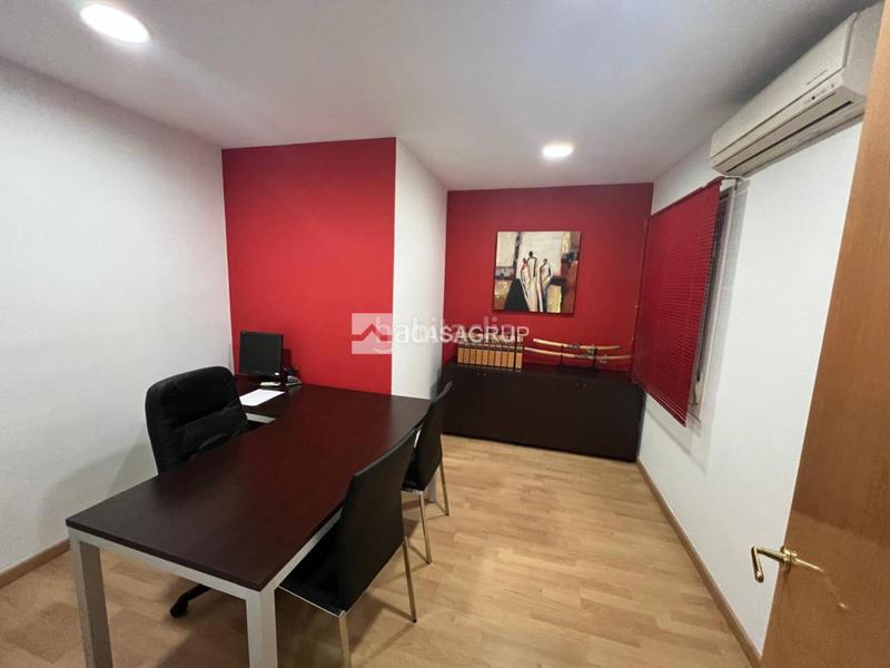 Foto 9b253b75-9d25-4b6c-b74f-2073827a2ee7. Flat with parking in Centre - Estació Sant Cugat del Vallès