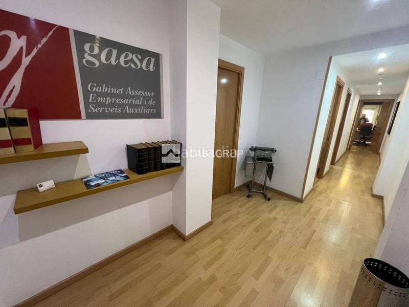 Foto cb72a3c3-fab2-4cc8-91cb-334545b90266. Flat with parking in Centre - Estació Sant Cugat del Vallès