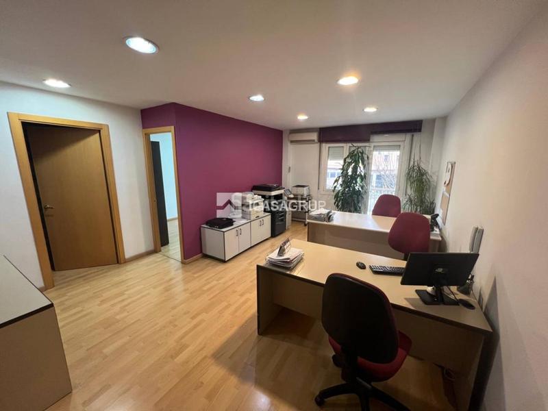 Foto f877de2f-26e8-416f-b11a-260ea2e247b3. Flat with parking in Centre - Estació Sant Cugat del Vallès