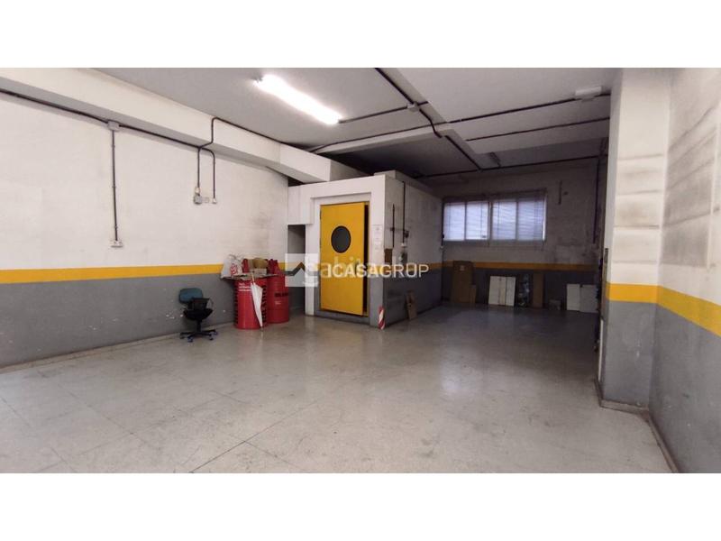 Foto 3adca296-e25c-4629-ae6b-228dd6d88a64. Local comercial a Mercat Rubí