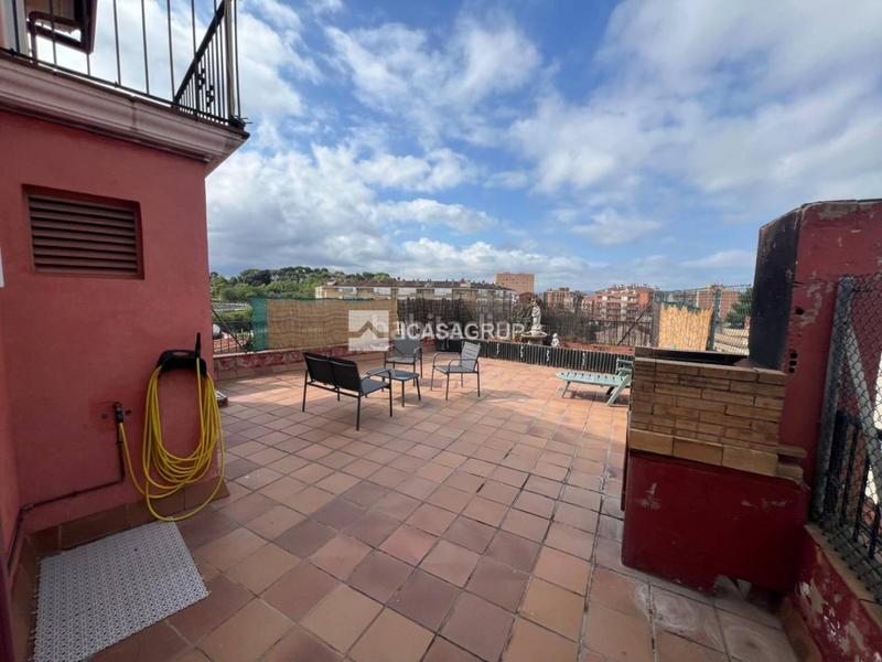 Foto 4518a26b-766e-40e3-a944-fd3c863eac93. Ático venta ático dúplex esquinero en zona nord en Rubí