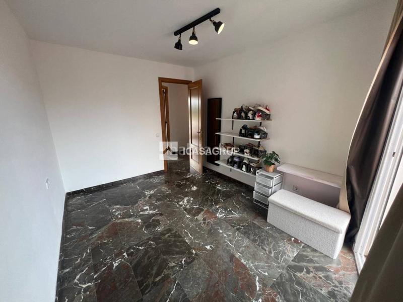 Foto 9f0d80d5-3edc-4ead-a38e-eb755f364ce4. Ático venta ático dúplex esquinero en zona nord en Rubí