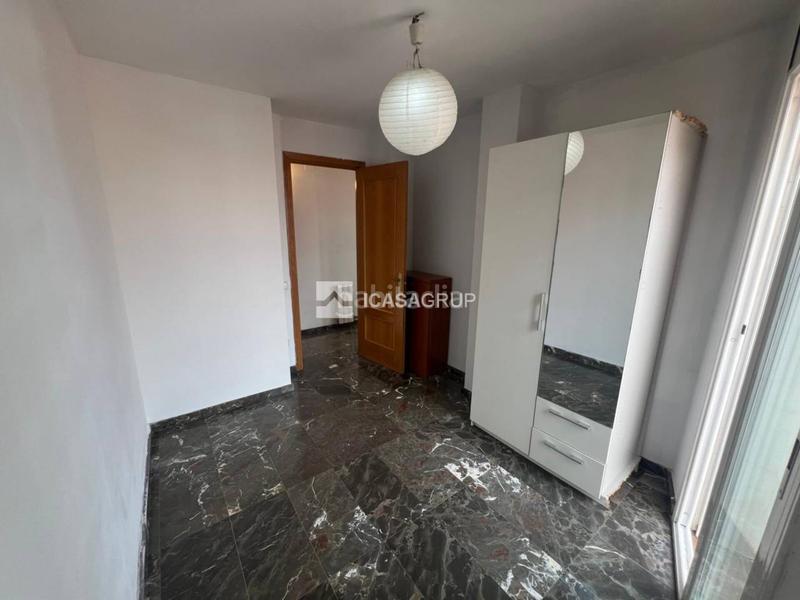 Foto a42d468d-eb7c-404c-8ce0-95252e40d5d8. Ático venta ático dúplex esquinero en zona nord en Rubí