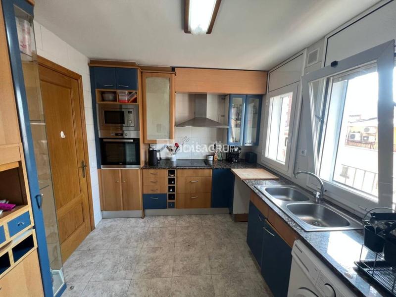 Foto fa348d7d-9a4f-4bfa-be5f-0953708fb951. Ático venta ático dúplex esquinero en zona nord en Rubí
