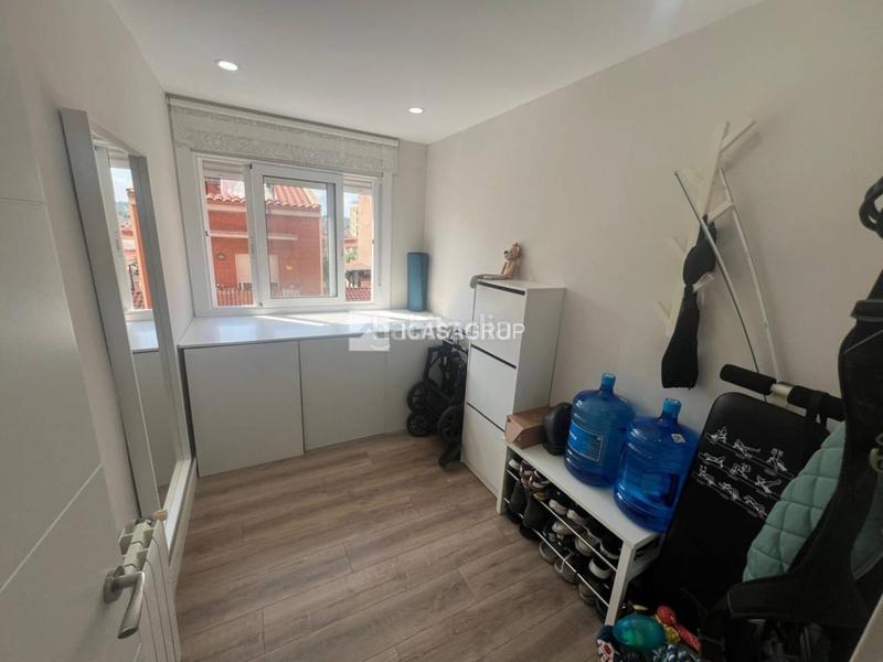 Foto ba2df4d5-6678-4466-bf73-617c1a5d77af. Piso  reformado integralmente en venta en la serreta, ! en Rubí
