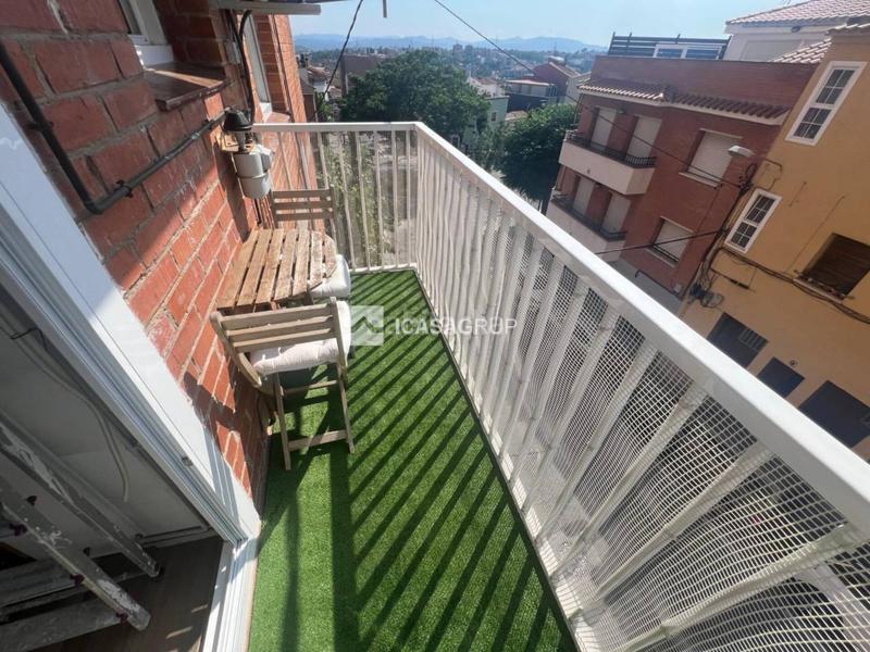Foto e36ca2a5-9651-44b8-bd7a-1535976e71d0. Piso  reformado integralmente en venta en la serreta, ! en Rubí