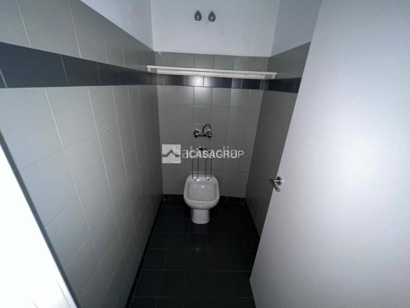 Foto 2a79f32a-2891-4320-bf61-f2fc8f248c6d. Local comercial oficina local en planta baja av. catalunya en Sant Cugat del Vallès