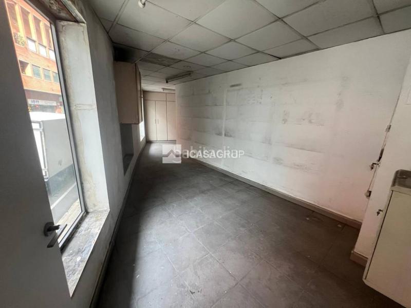 Foto 4a178014-69b7-42a5-b940-89d9f4fac4bc. Local comercial oficina local en planta baja av. catalunya en Sant Cugat del Vallès