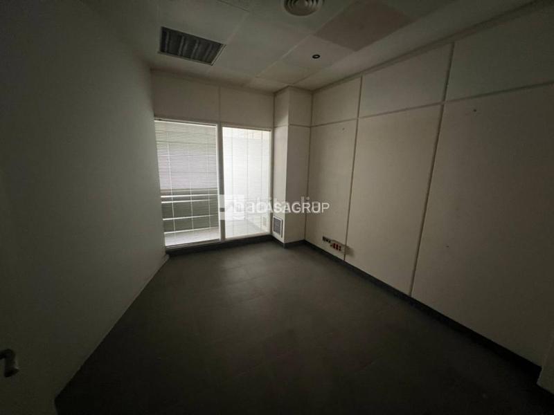 Foto dd905f24-8791-4db2-9aca-5f5bd3ec0644. Local comercial oficina local en planta baja av. catalunya en Sant Cugat del Vallès
