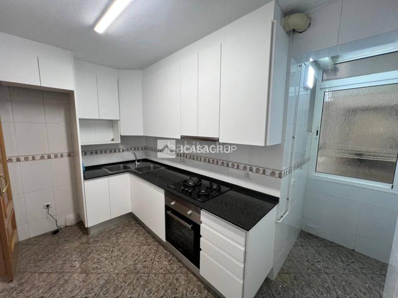 Foto b2157cd4-8244-41e0-a533-e5632d8b6d91. Etagenwohnung in Zona Nord Rubí