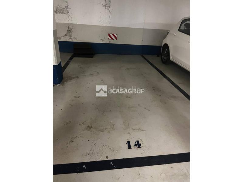 Foto c3d71a70-7578-4f1d-9259-76e9e692fb20. Affitto posto auto in Eixample Sant Cugat del Vallès