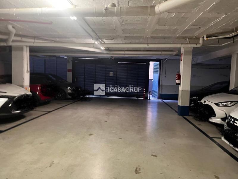 Foto 5359bd05-8a9c-4154-8d76-233490fc7799. Lloguer aparcament cotxe a Eixample Sant Cugat del Vallès