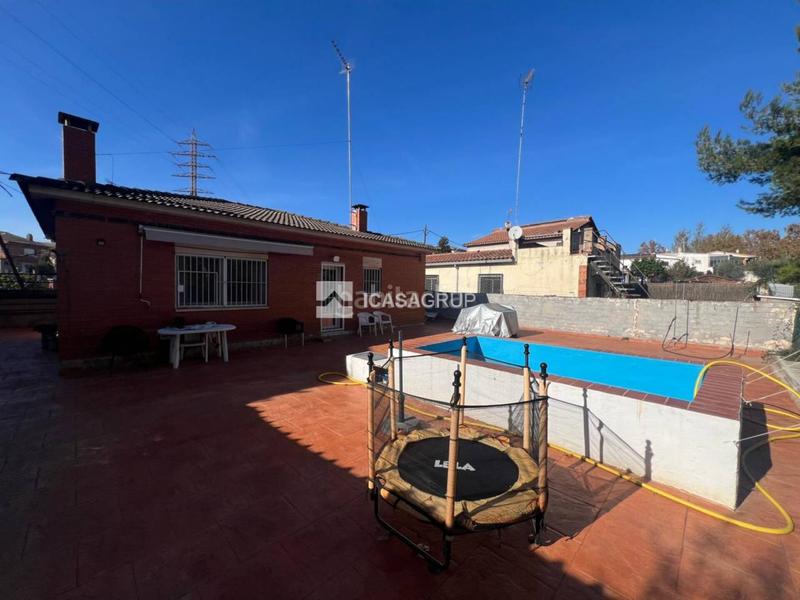 Foto 4ef6be9d-bce2-4043-9433-79c6b158dff2. Maison avec chauffage parking piscine dans Can Vallhonrat Rubí